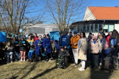 Niebieski-korowod-serc-08