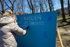 Niebieski-korowod-serc-25