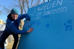 Niebieski-korowod-serc-41