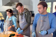 Powiedzenie-mowi-przez-zoladek-do-serca-21