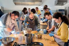 Powiedzenie-mowi-przez-zoladek-do-serca-30