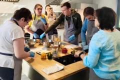 Powiedzenie-mowi-przez-zoladek-do-serca-33