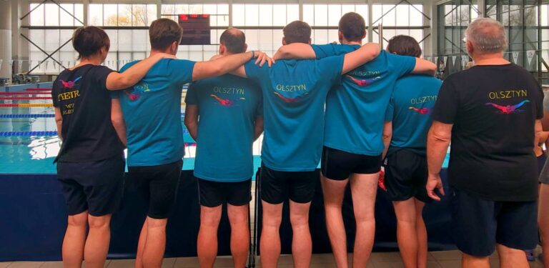 Zawody pływackie w Krakowie